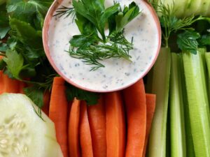 Dill Veggie Dip -- It's easy to whip up homemade vegetable dip with just a handful of fresh and flavorful ingredients. See ya store-bought! | thatwhichnourishes.com