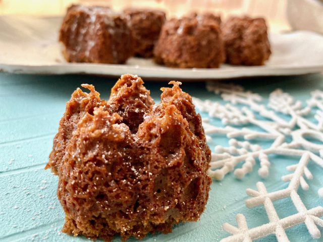 Mini Gingerbread Bundt Cakes -- Pretty little moist, ginger-packed and spice-filled cakes are just what you crave during the holiday season. | thatwhichnourishes.com