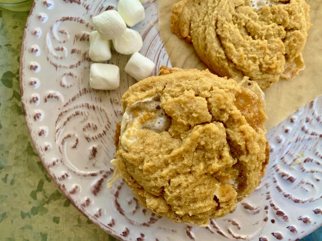 Fluffernutter Cookies -- Are these the best cookie you'll ever have? It is quite likely. You know you want this perfectly textured peanut buttery cookie with caramelized, chewy edges and puddles of gooey marshmallows. | thatwhichnourishes.com